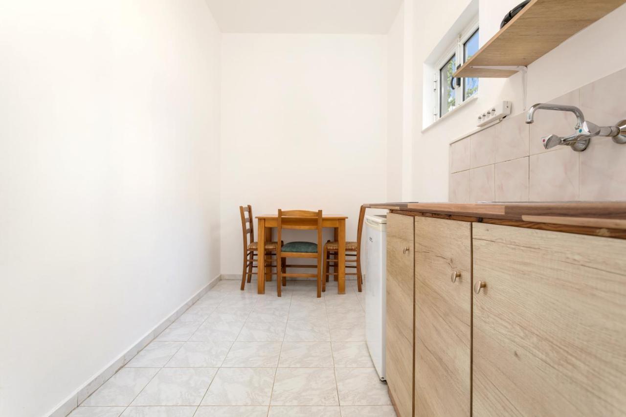 Holidays Studios & Apartments Laganas Exterior photo
